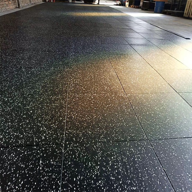 2022 Odorless Interlock Composite Fitness Gym Flooring Rubber 20mm