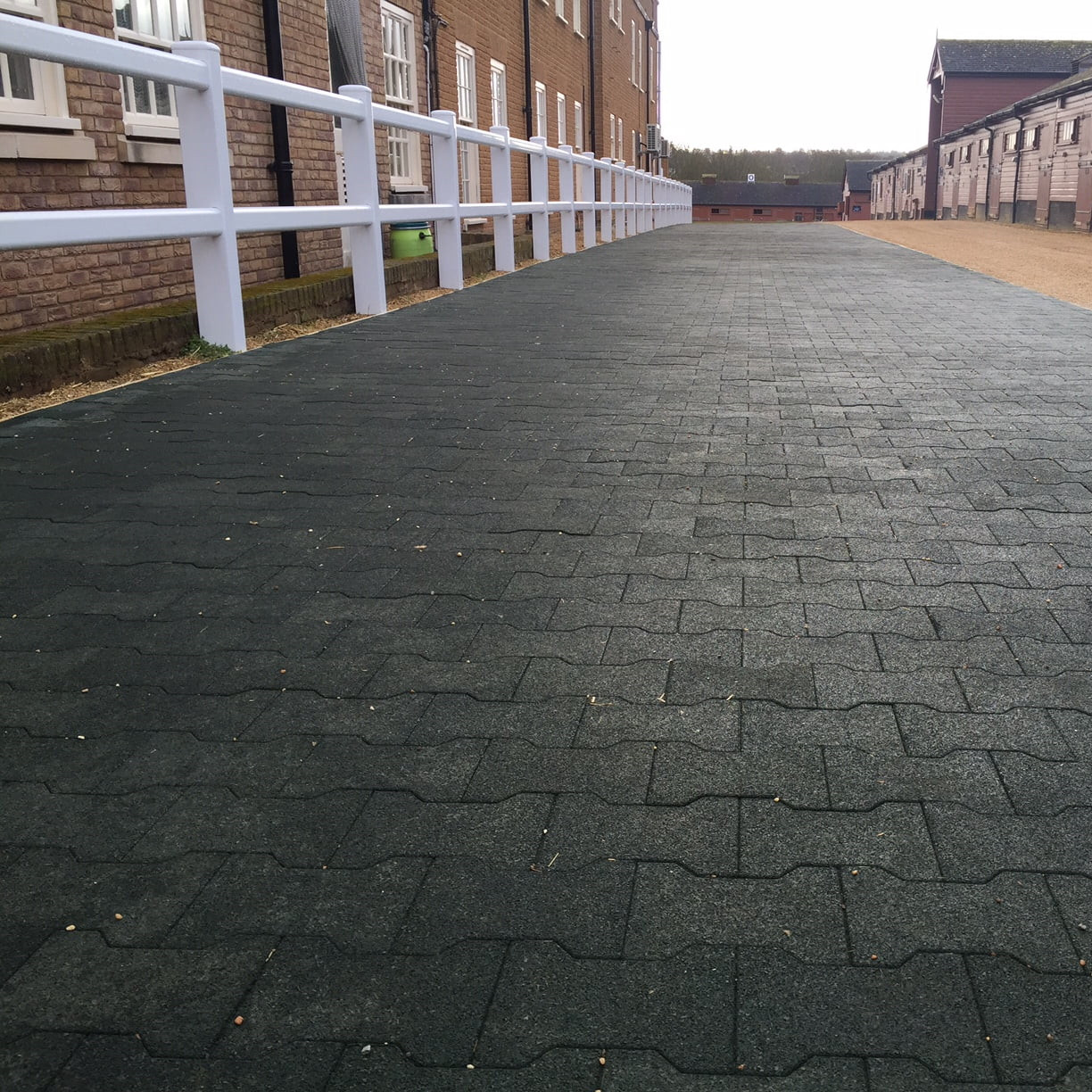 Weather Resistance Dong Bone Rubber Paver Tiles for Walkway